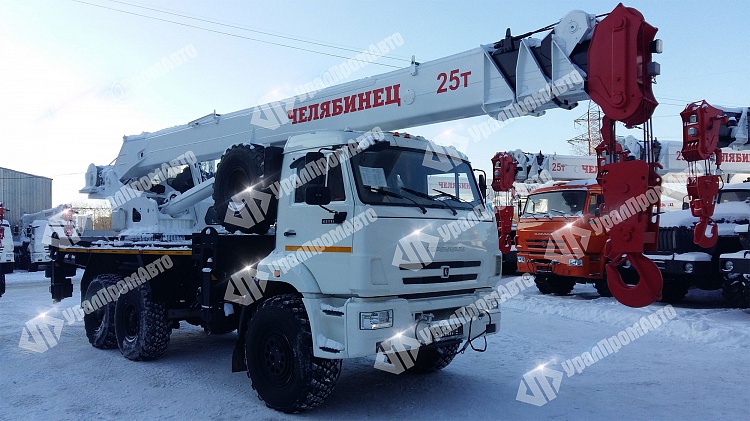 Автокран Челябинец-25 тонн (1).jpg