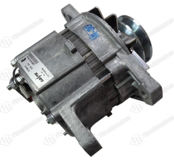 Генератор КАМАЗ,МАЗ с дв. ЯМЗ, КАМАЗ-740 28В50А Г273В1-03.3701 (ОАО ЗиТ)